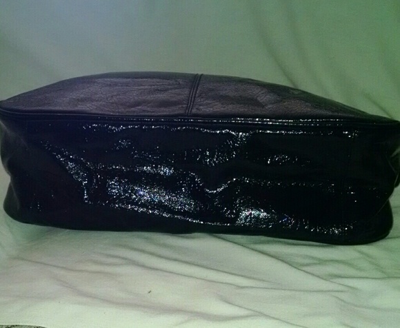 Black shiny silver hand shoulder bag